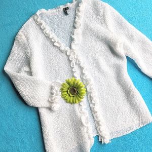 White Ruffled Sweater sz.XL #553